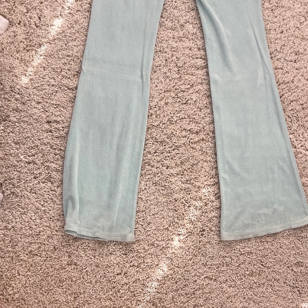 Juicy Couture Terry Light Mint Blue Zip-Up Hoodie (M) and Pants (P) Set - Picture 7 of 7